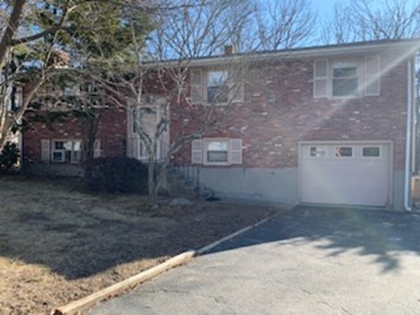 746 Norfolk St, Holliston, MA 01746 - photo 1