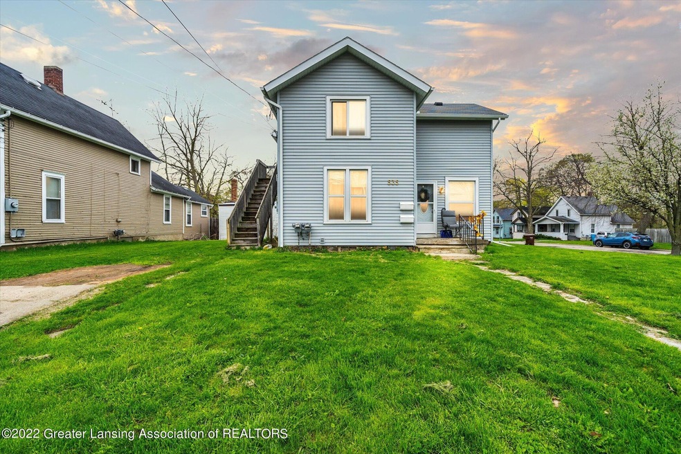 535 N Sycamore St, Lansing, MI 48933 - photo 1
