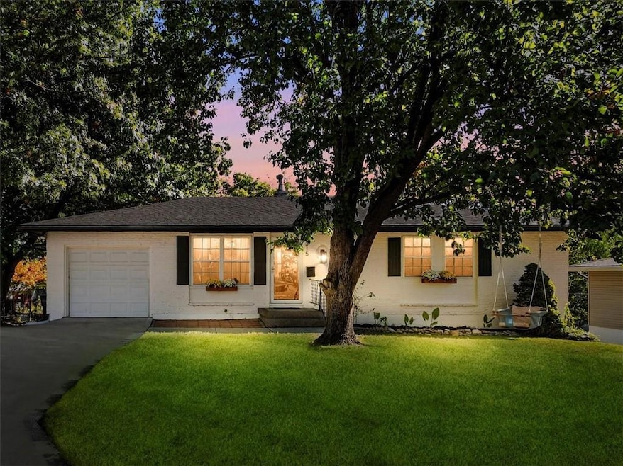 Under Contract $239,900