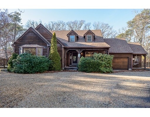 10 Pond View Cir, Vineyard Haven, MA 02568 - photo 1