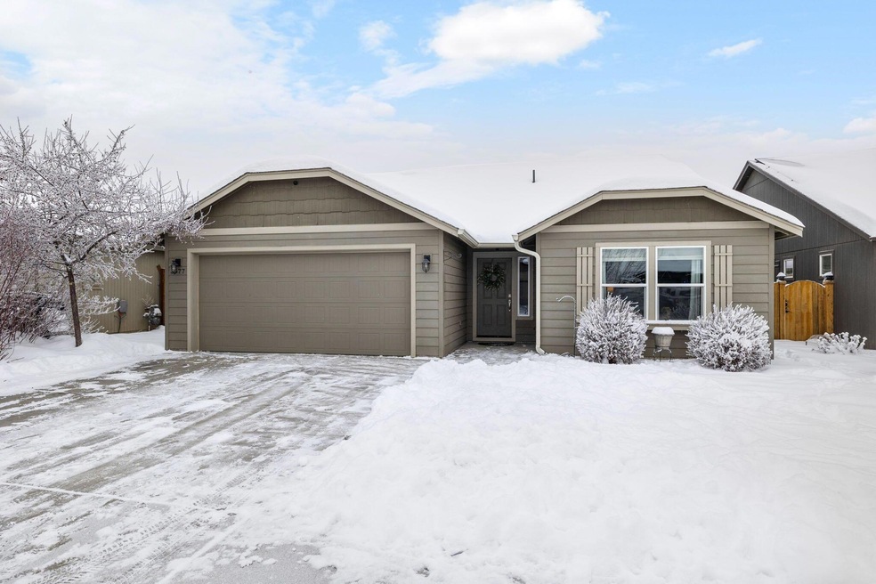 3577 SW Pumice Place, Redmond, OR 97756 - photo 1