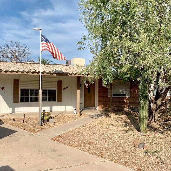 Front of the house 1
