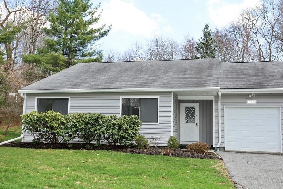 139 Flintlock Way unit A, Yorktown Heights, NY 10598 - photo 1