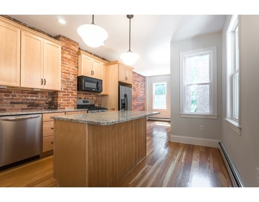 74 Russell St unit 2, Charlestown, MA 02129 - photo 1
