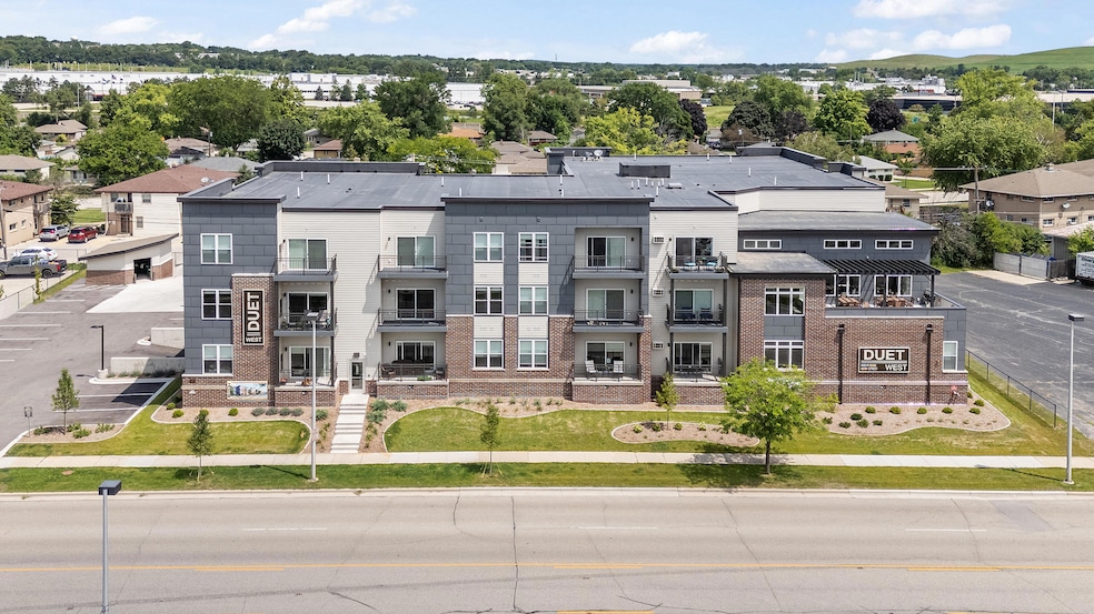 Exterior Duet
