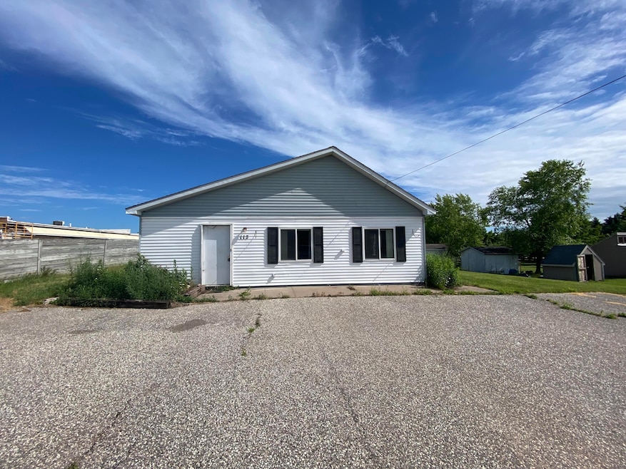 113 E 14th Ave, Sault Sainte Marie, MI 49783 - photo 1