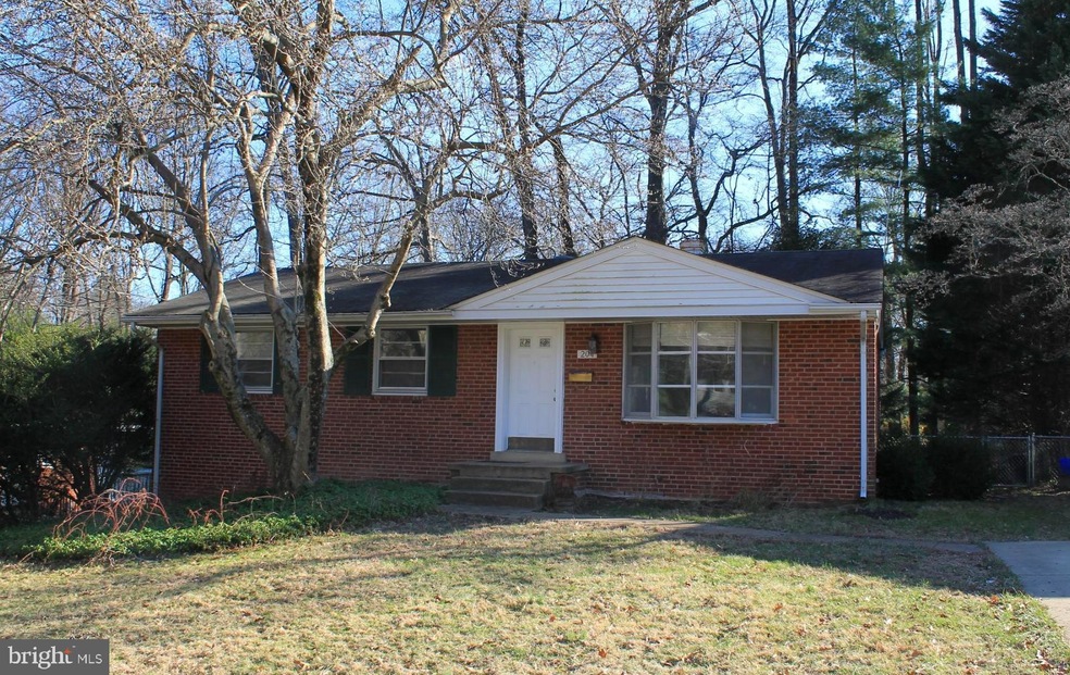 204 Yeonas Dr SW, Vienna, VA 22180 - photo 1