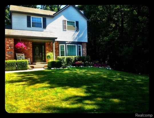 4264 Heatherstone front.jpg