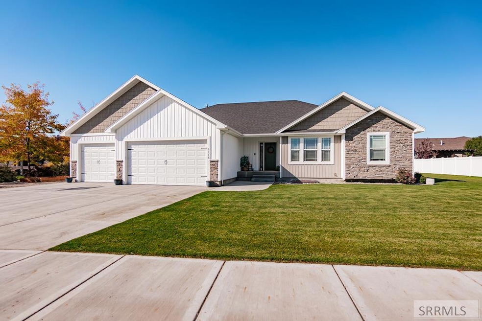 For Sale $565,000