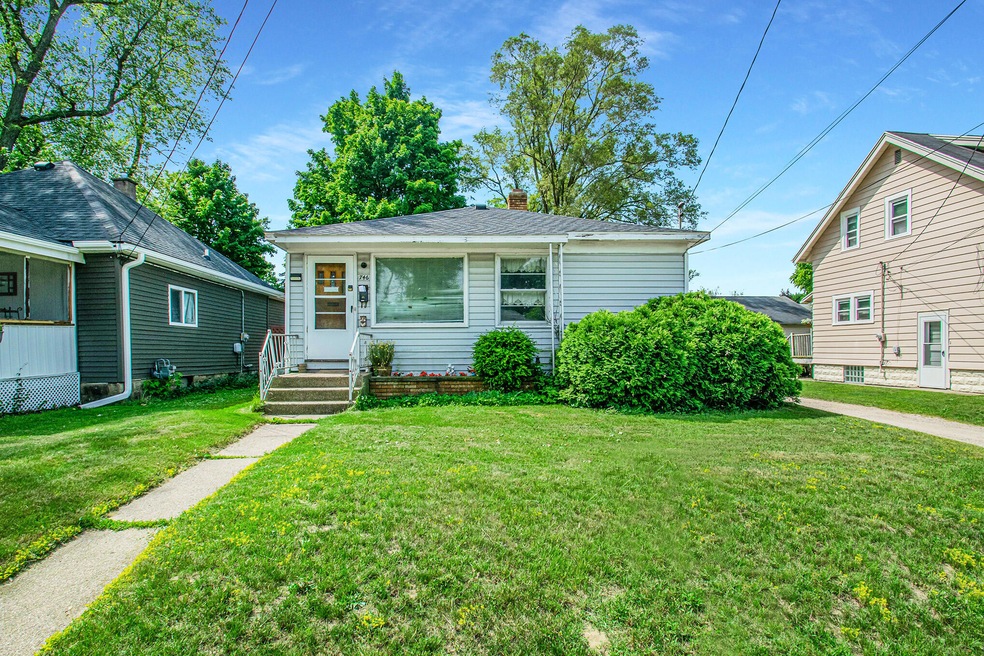 746 Graceland St NE, Grand Rapids, MI 49505 MLS 22023720