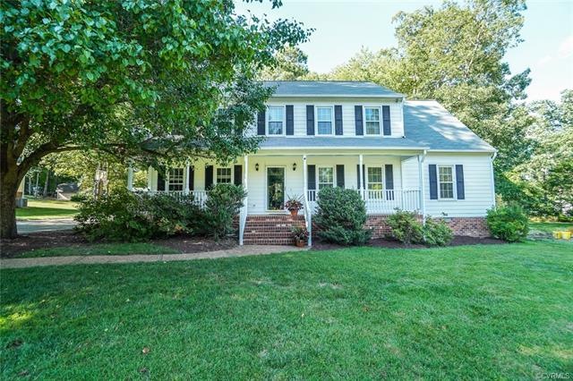 Welcome to 1418 Darrell Drive in Queensmill!