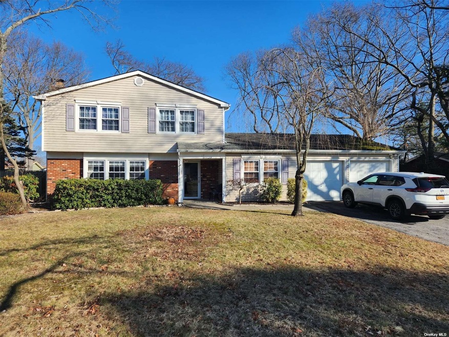 17 Wellsley Ln, Coram, NY 11727 Recently Sold