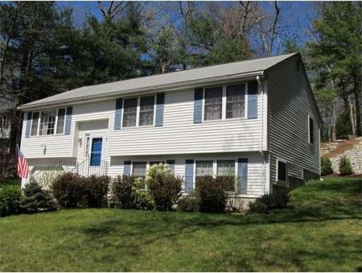 71 Queensland Rd, North Billerica, MA 01862 - photo 1