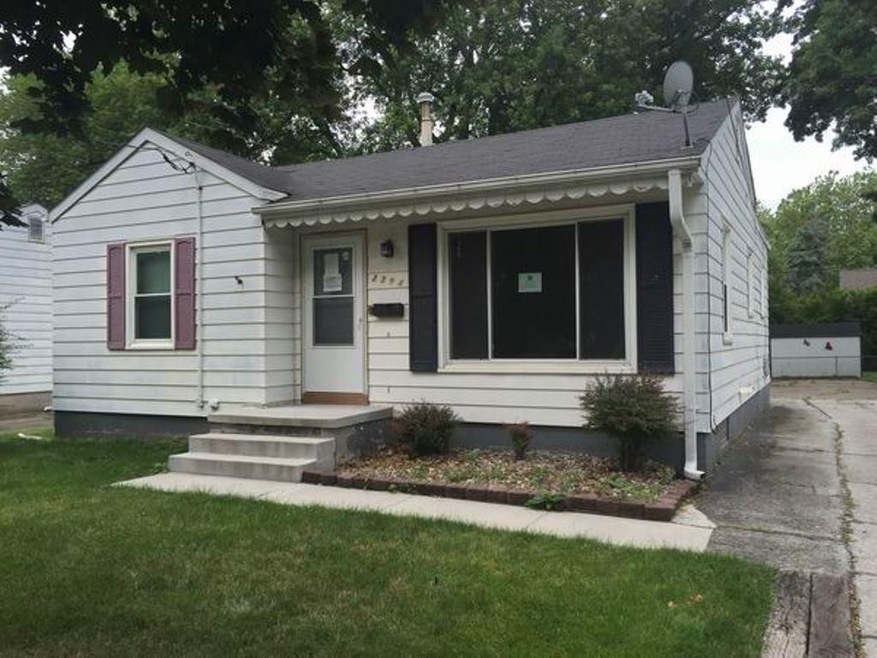 2314 48th St, Des Moines, IA 50310 - photo 1