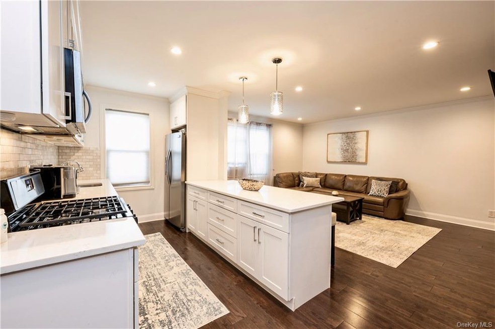 1549 Central Park Ave unit G10, Yonkers, NY 10710 - photo 1