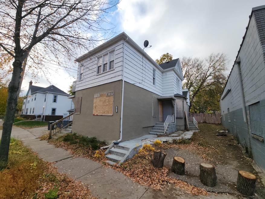 1 off street parking spot