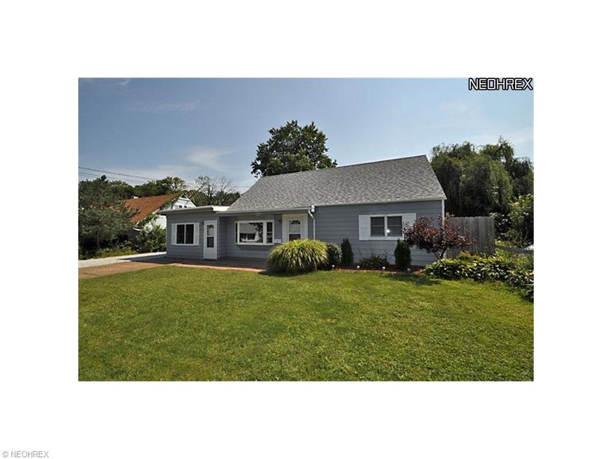 864 Irving Park Blvd, Sheffield Lake, OH 44054 - photo 1