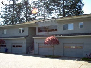 1445 Seacrest Ln unit 3, Brookings, OR 97415 - photo 1