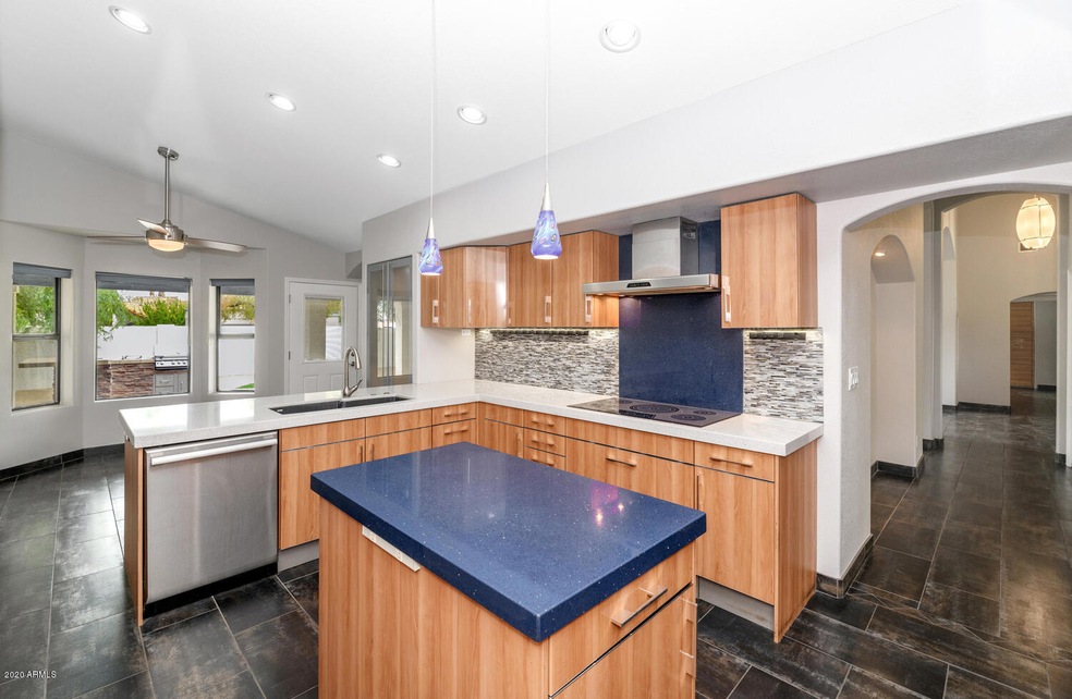 9627 N 27th St, Phoenix, AZ 85028 - photo 1