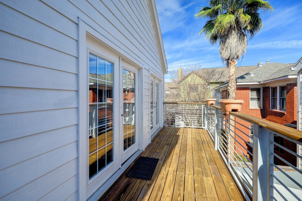 731 Heights Blvd unit D, Houston, TX 77007 - photo 1