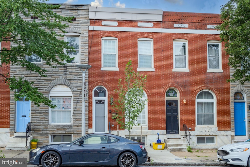 226 S East Ave, Baltimore, MD 21224 - photo 1