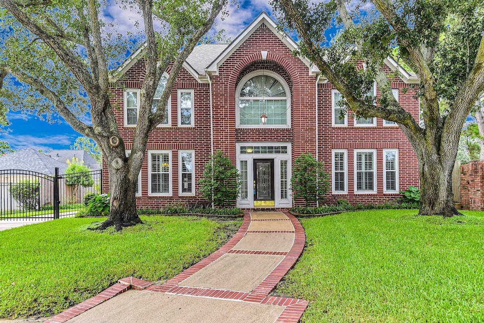 902 Fairgate Dr, Houston, TX 77094 - photo 1