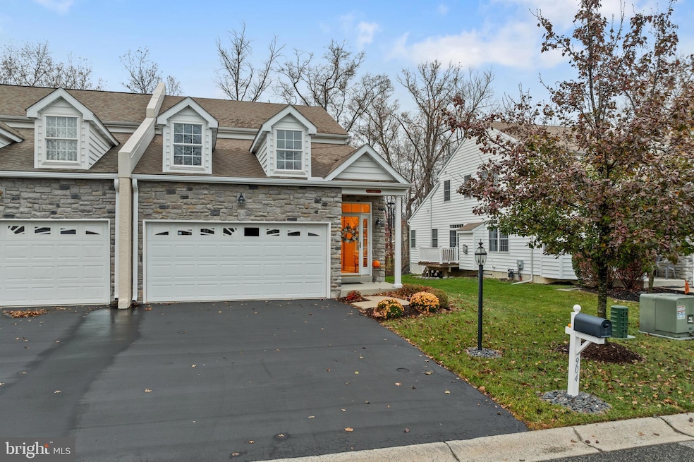 904 Quarter Mile Post, Garnet Valley, PA 19060 - photo 1