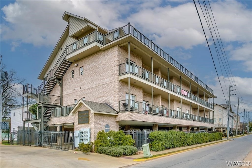 For Sale $649,900 • Co-Listing Agent