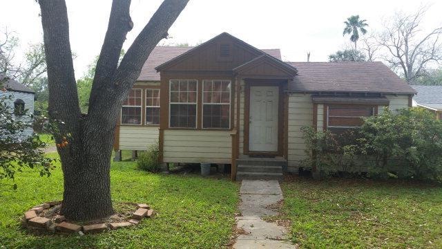 810 S Nebraska Ave, Weslaco, TX 78596 - photo 1