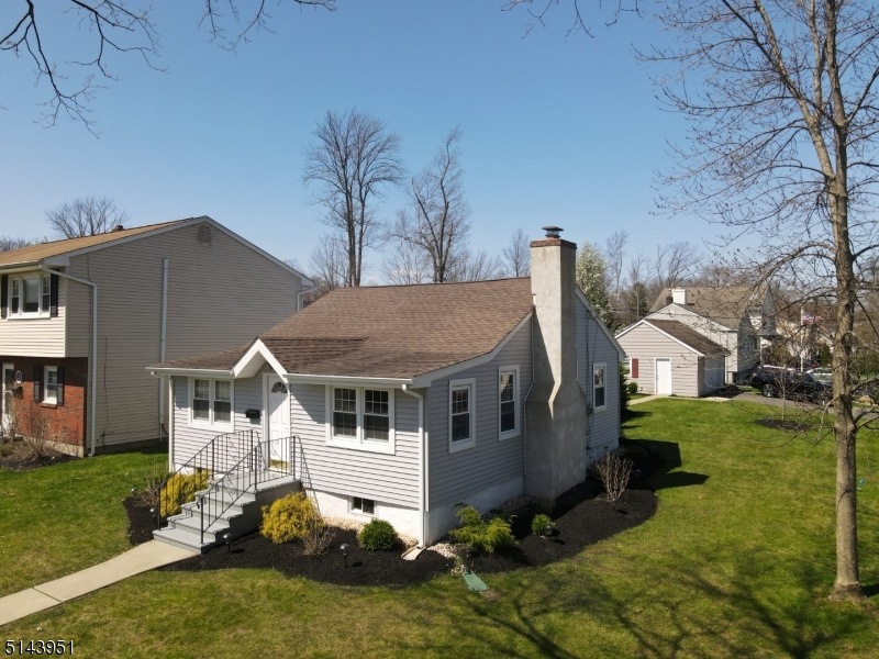 127 Minnehaha Blvd, Lake Hiawatha, NJ 07034 - photo 1