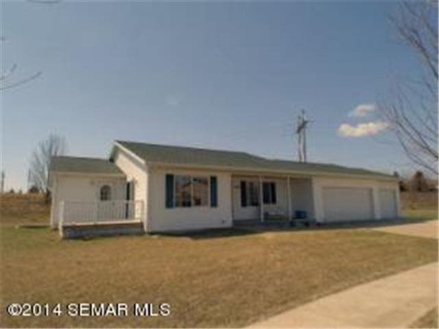 1006 1006 Remington Dr, Onalaska, WI 54650 - photo 1