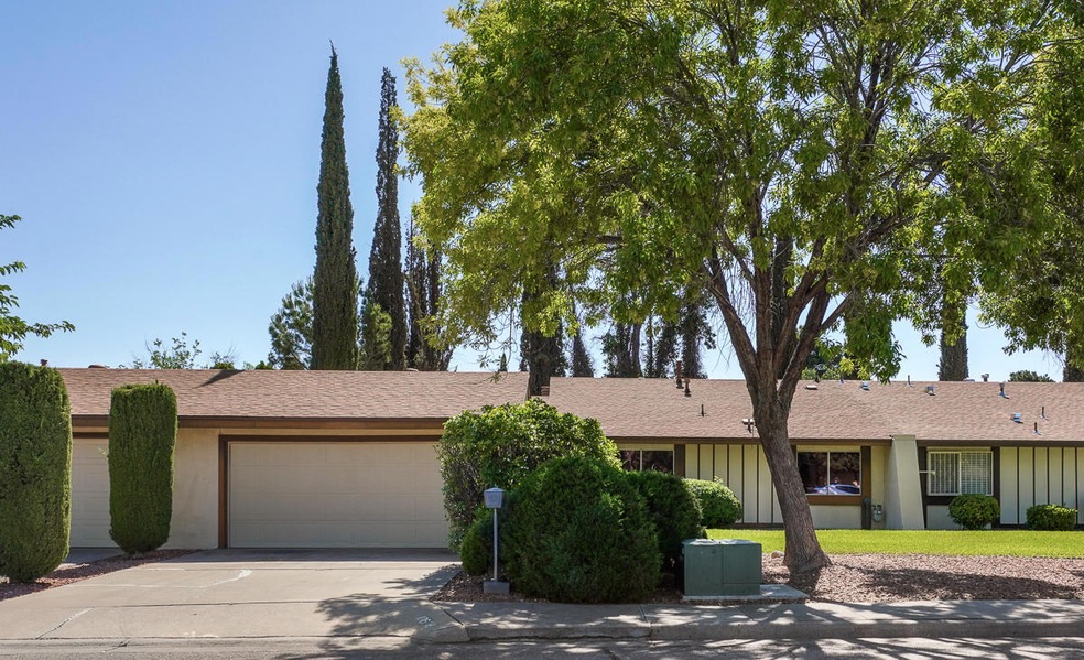 10658 Park View Cir, El Paso, TX 79935 - photo 1