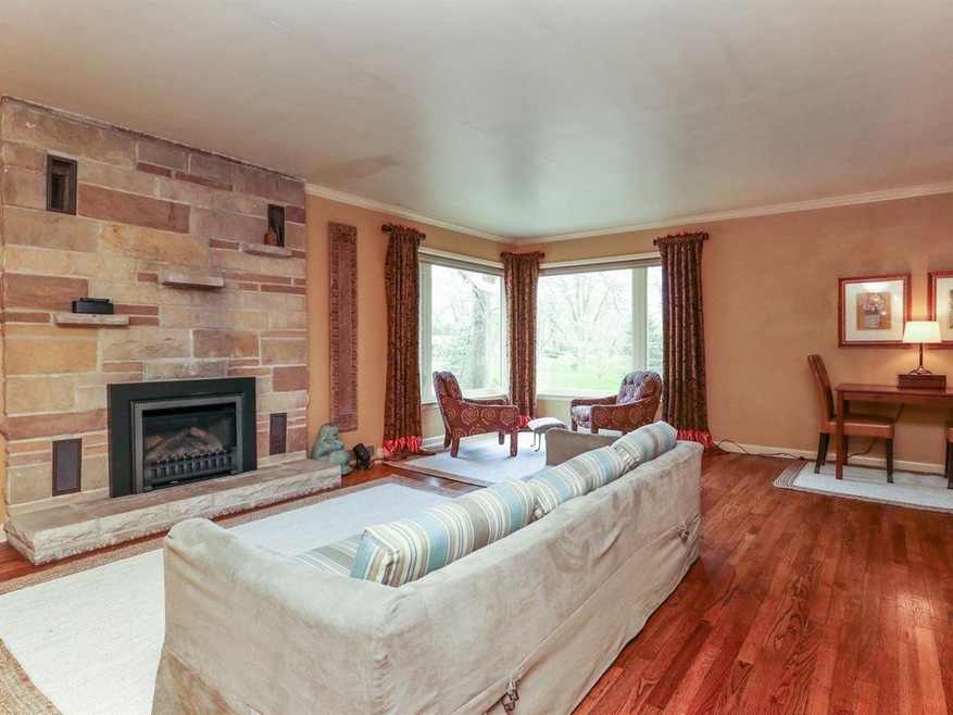 2920 Indian Hill Rd SE, Cedar Rapids, IA 52403 - photo 1