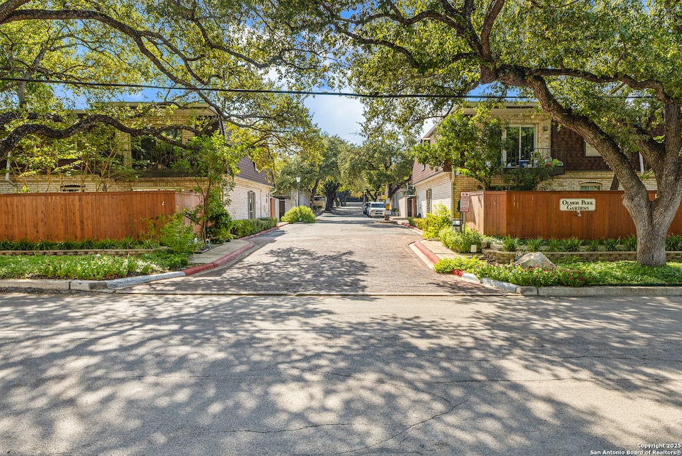 1045 Shook Ave unit 106B, San Antonio, TX 78212 - photo 1