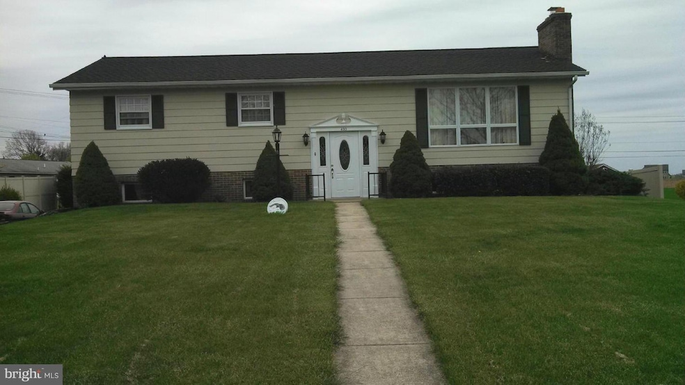 430 Catherine St, Greencastle, PA 17225 - photo 1