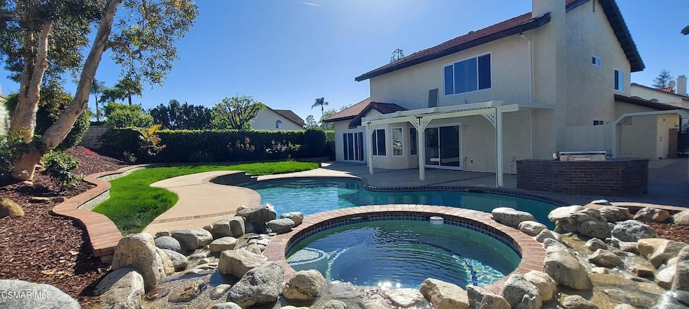 748 Azure Hills Dr, Simi Valley, CA 93065 - photo 1