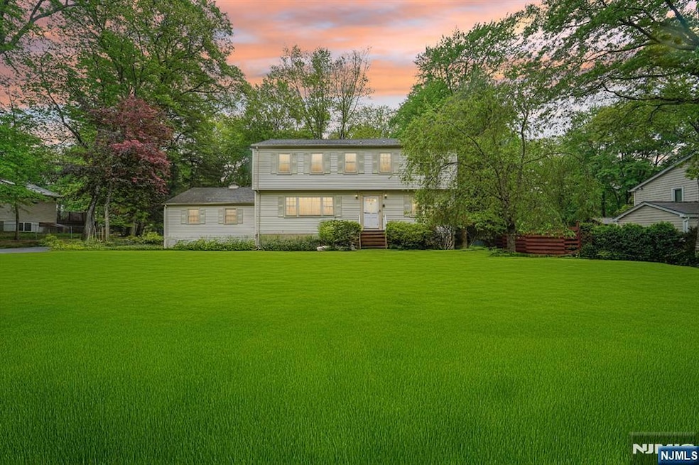 Sold $975,000 • Co-Listing Agent