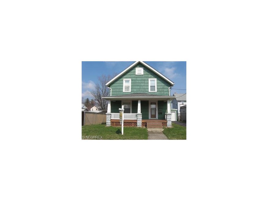 Welcome to updated 1495 Kenmore Blvd