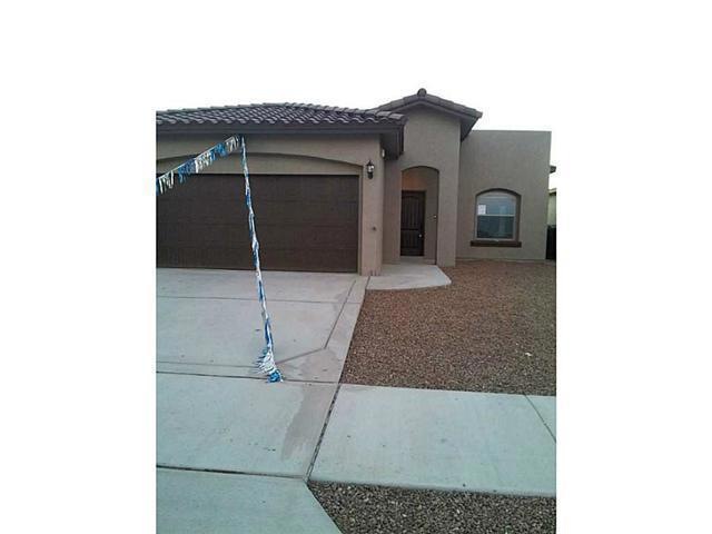 13463 Hazlewood St, Horizon City, TX 79928 - photo 1