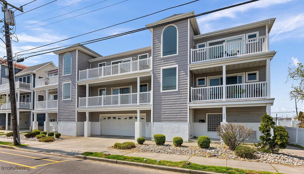 428 W Garfield Ave unit 200, Wildwood, NJ 08260 - photo 1