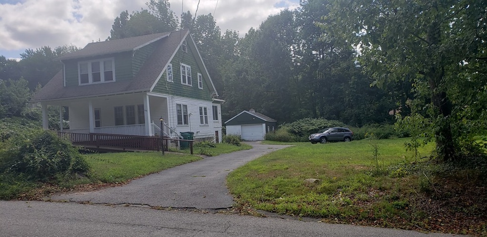 433 5th Massachusetts Turnpike, Fitchburg, MA 01420 - photo 1