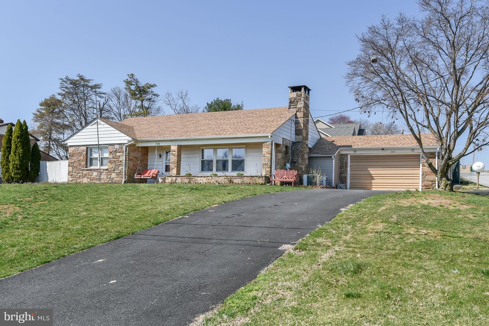 709 Greenbank Rd, Wilmington, DE 19808 - photo 1