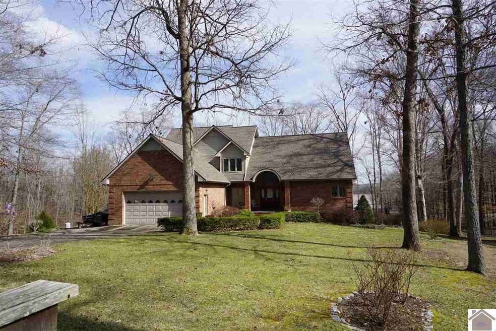 81 Woodridge Ln, Murray, KY 42071 - photo 1