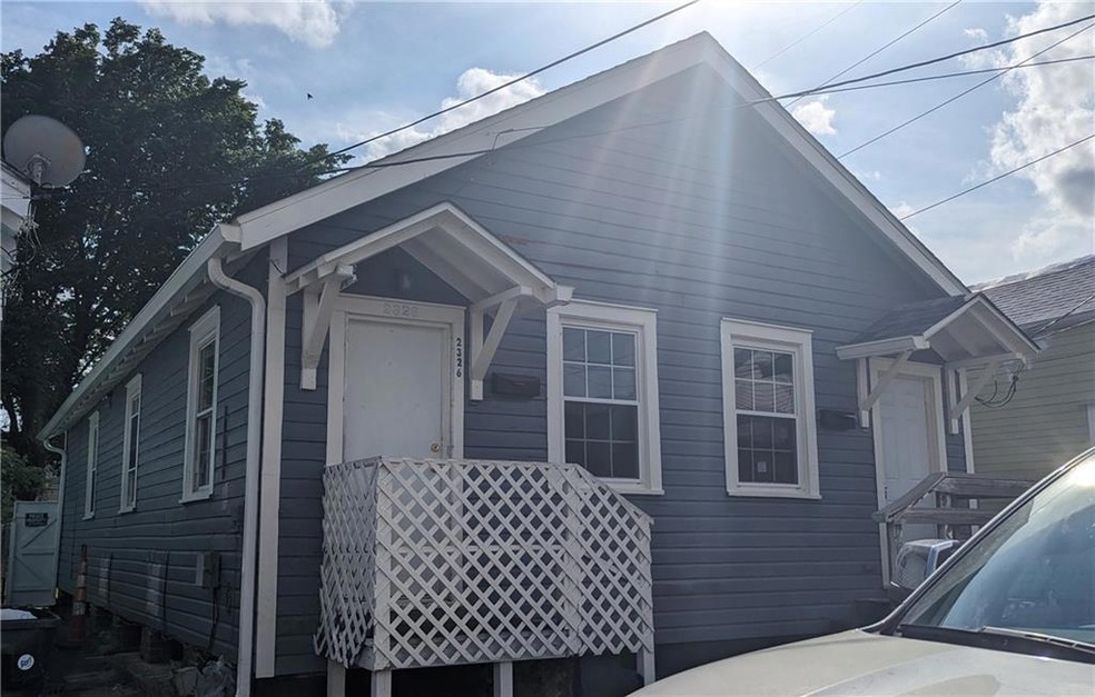 2326 Lapeyrouse St, New Orleans, LA 70119 - photo 1