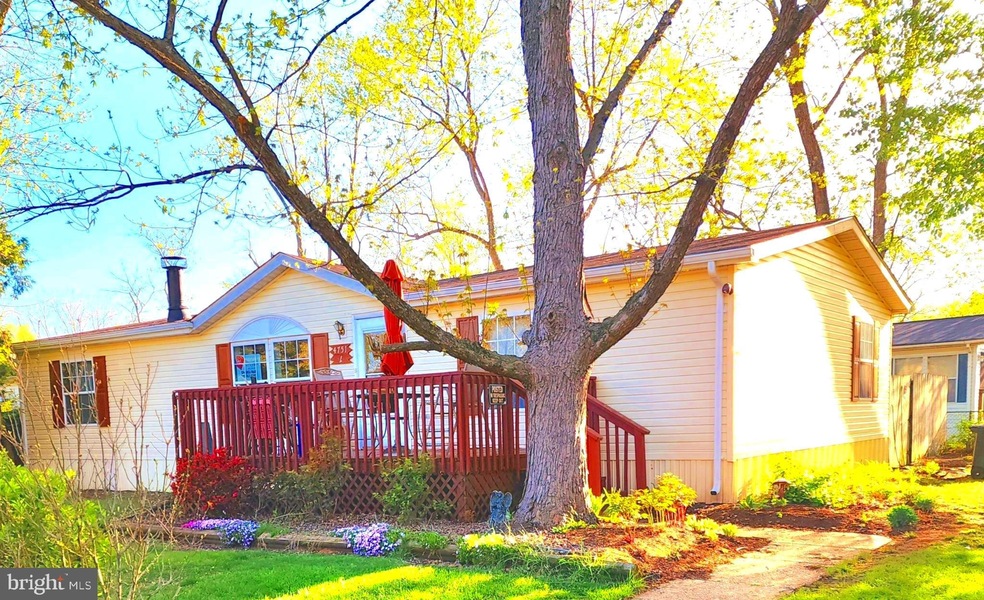 4751 Flanders Ln unit TRAILER L, Harwood, MD 20776 - photo 1