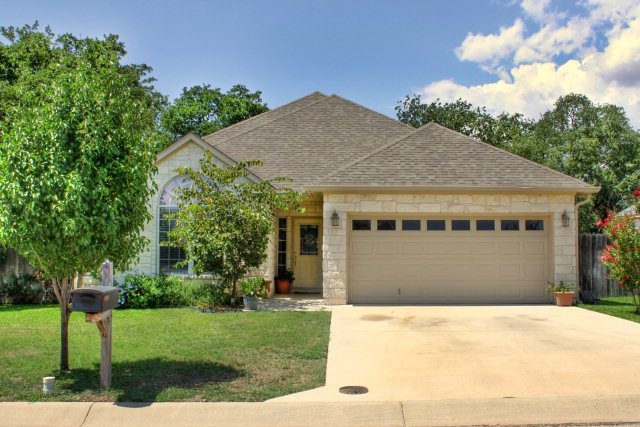 233 Green Oaks Loop, Fredericksburg, TX 78624 - photo 1