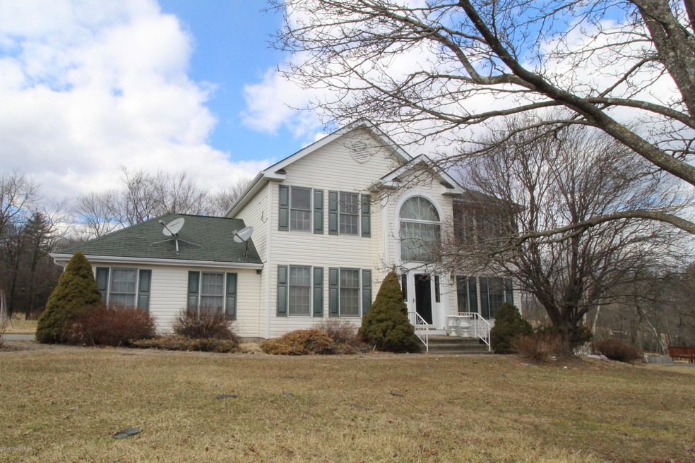 127 Rose Dr, Saylorsburg, PA 18353 - photo 1