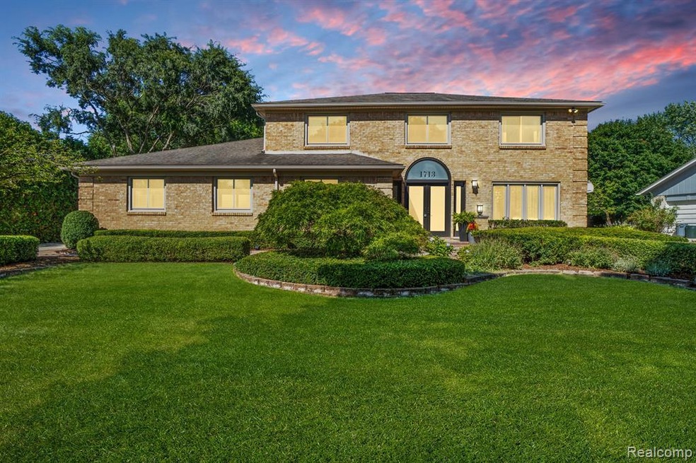 Sold $705,000 • Co-Listing Agent