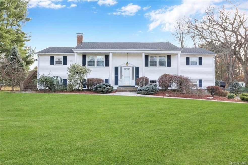 17 Colony Dr, Blauvelt, NY 10913 - photo 1