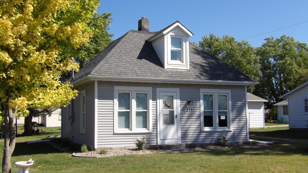 211 West 2nd St., Boone